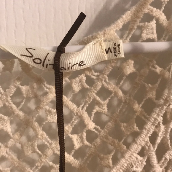 Small off white crochet dress - Picture 3 of 3